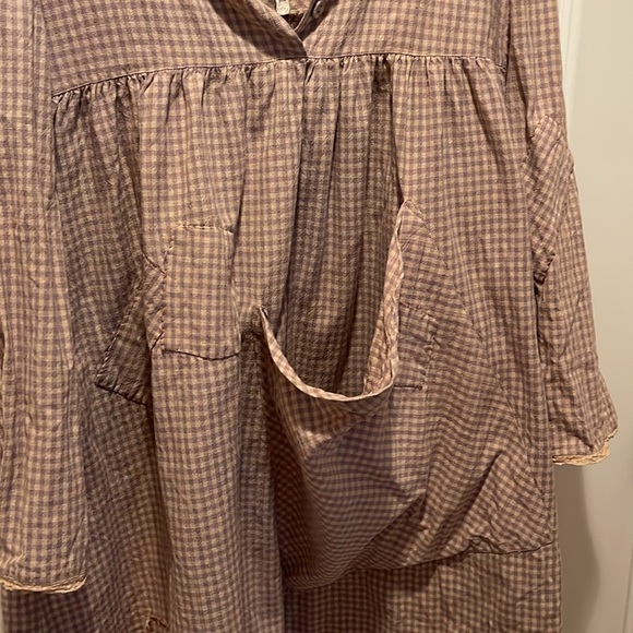 Magnolia Pearl Early Release Lavender Jam Gingham Apple Picker Tunic - Picture 4 of 9
